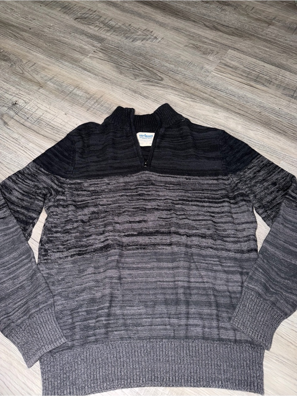 urban pipeline Men's Black to Gray Gradient Quarter-Zip Sweater